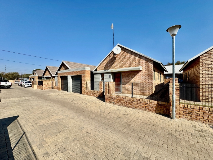 3 Bedroom Property for Sale in Die Bult North West